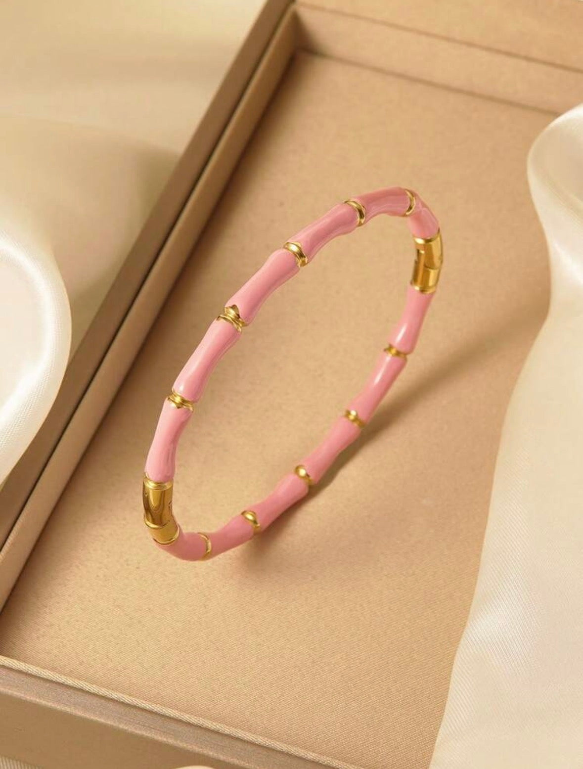 Pink bambo style bracelet