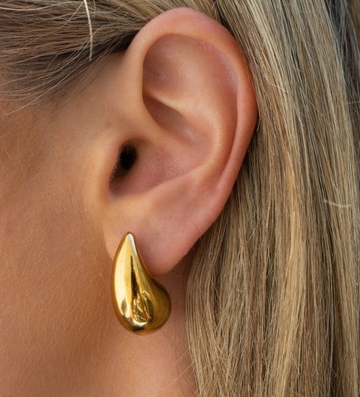 TEAR DROP EARING