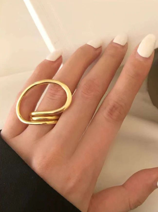 Circle line ring
