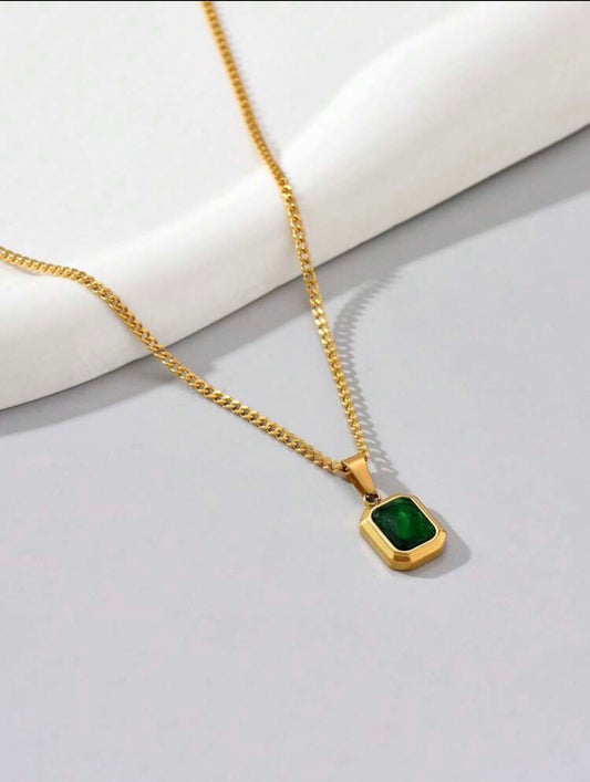 Emerald Pendant necklace